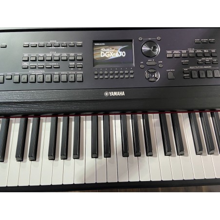 Yamaha-DGX670B