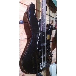 Marcus Miller V3 4 BK RN