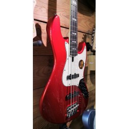 Marcus Miller V7 Alder 4 Bright Metallic Red EN
