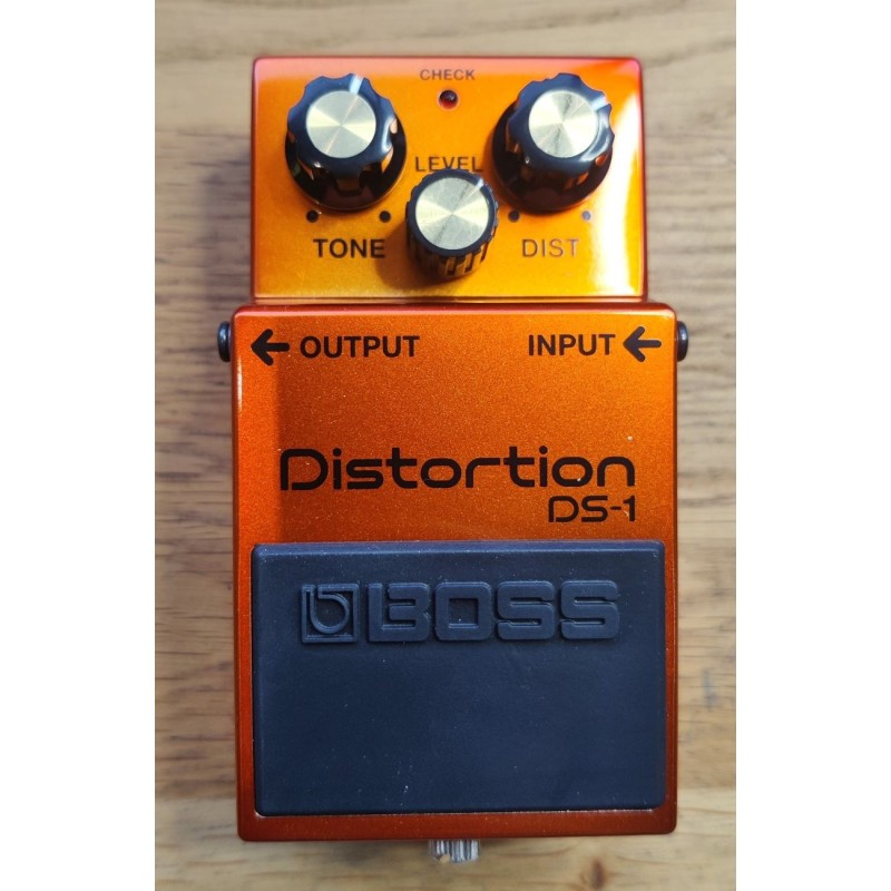 Boss DS1 B50A Distorsion 50th anniversary