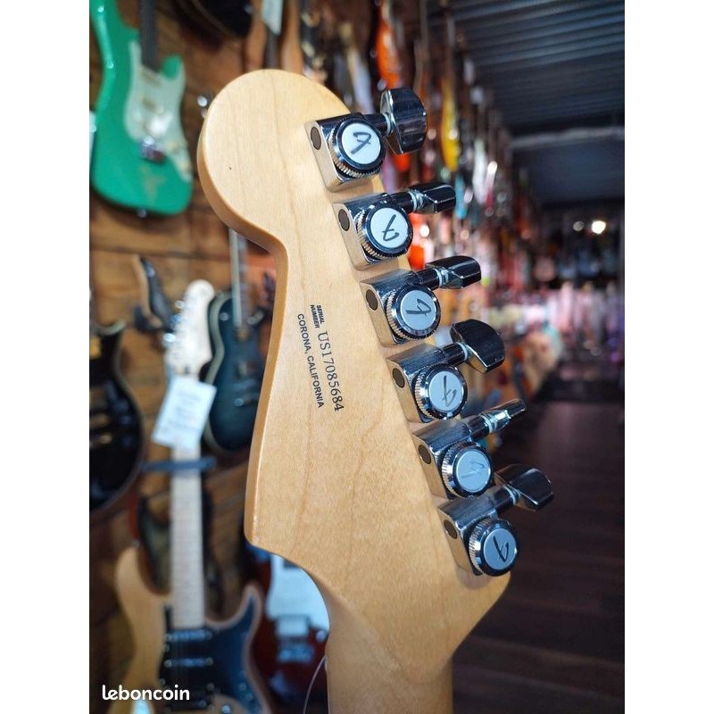 Fender Stratocaster American Elite HSS Occasion