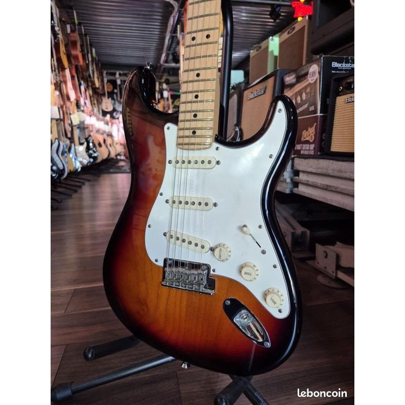 Fender Stratocaster American Standard 2012 MN 3TS OCCASION