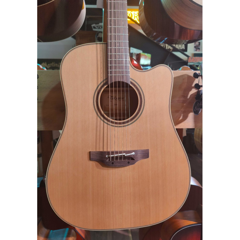 Takamine P3DC