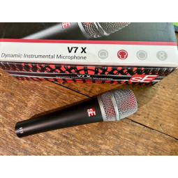 sE Electronics V7X